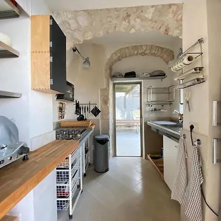 Apartment Lussuoso 120 Mq. Panoramico, Fronte Mare Con Due Grandi Terrazze Panoramiche, E Due Bagni Nel Centro Storico Di Vieste, Sulla Scogliera.